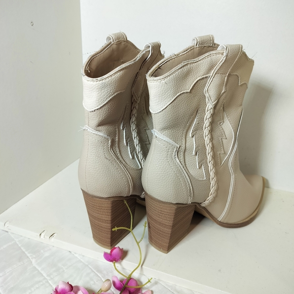 MIA Shoes - MIA Beige Western Heeled Boots